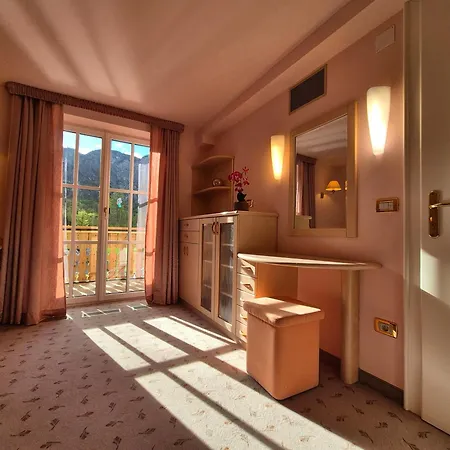 Privillage Stare - &