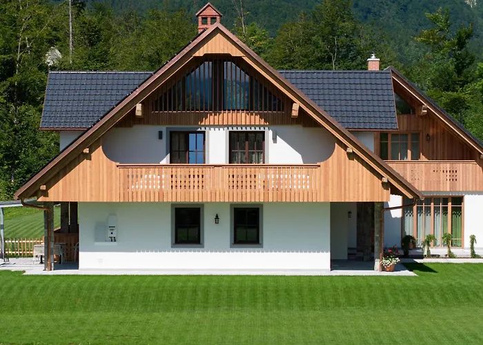 Vila Privillage Stare - & *