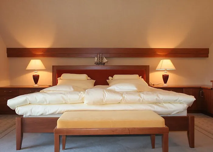 Vila Privillage Stare - & *